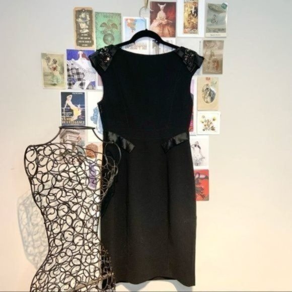 KAREN MILLEN BOAT NECK SILK ACCENT EMBELLISHED SHEATH DRESS KNEE LENGTH BLACK 8 - Picture 3 of 13